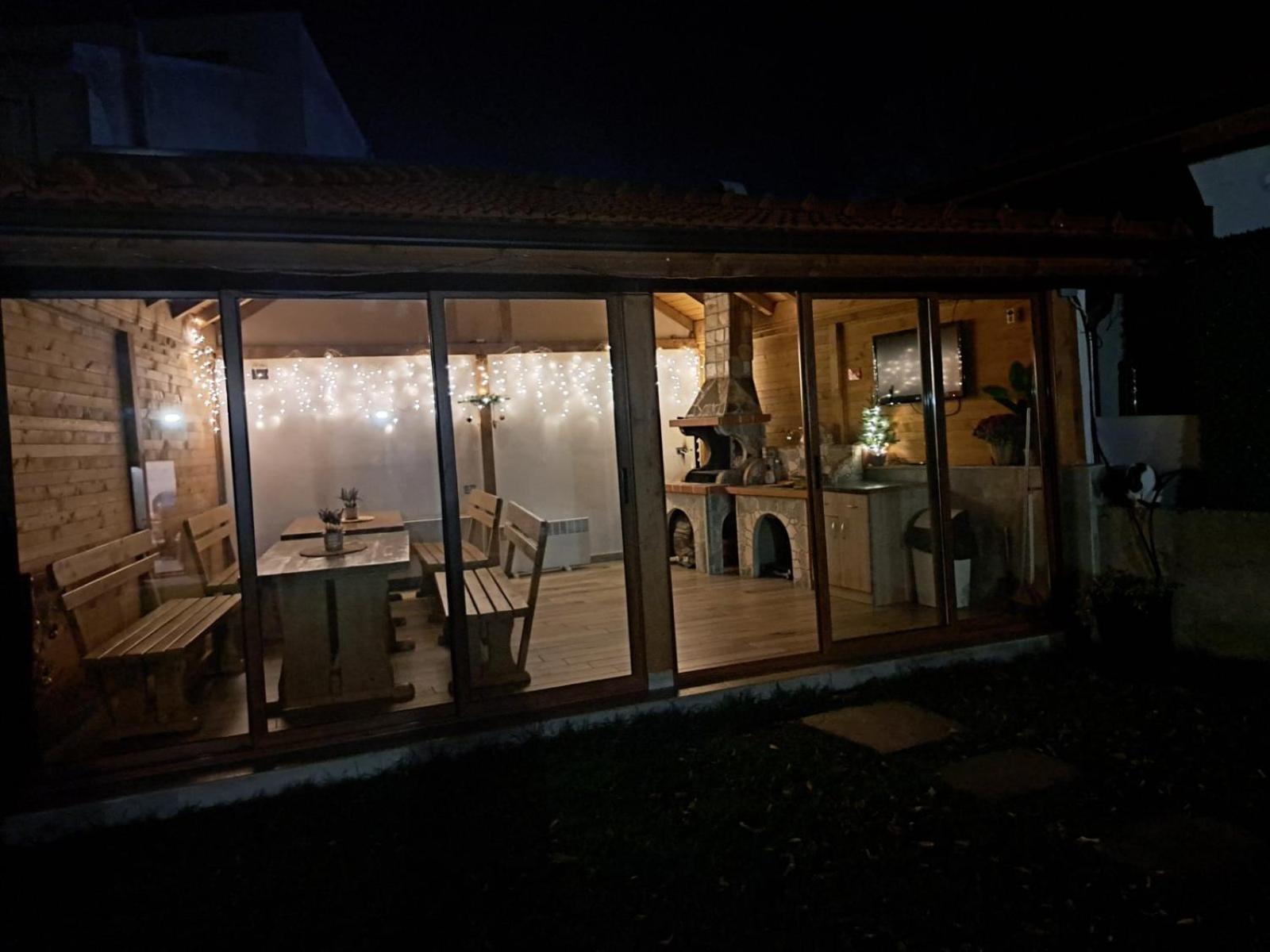 ספרבה בניה Guest House Ideal מראה חיצוני תמונה