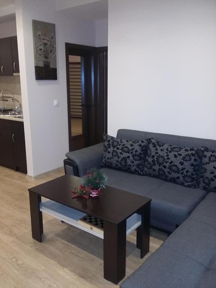 ספרבה בניה Guest House Ideal מראה חיצוני תמונה