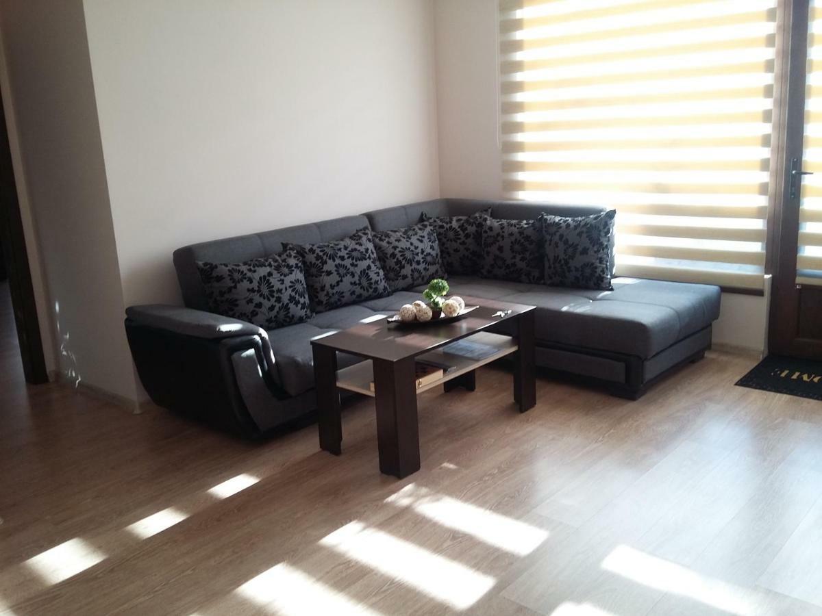ספרבה בניה Guest House Ideal מראה חיצוני תמונה