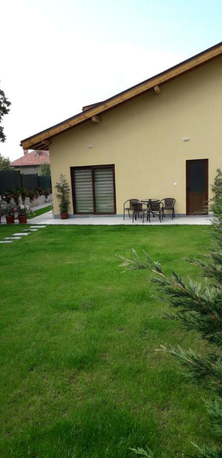 ספרבה בניה Guest House Ideal מראה חיצוני תמונה